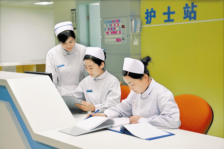 关注民生 真情服务--唐河县人民医院开展三好