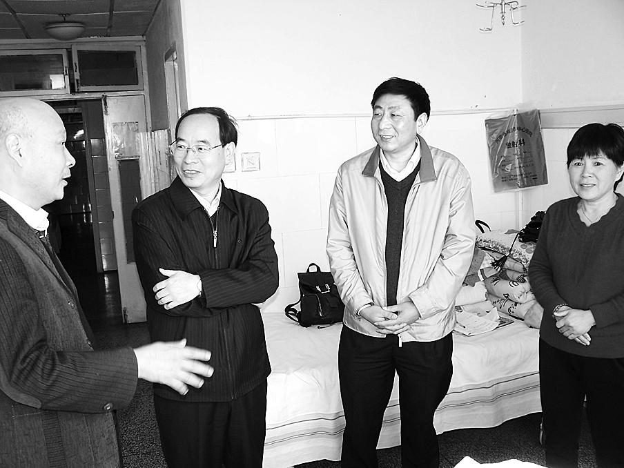 商丘中心医院主任李国庆