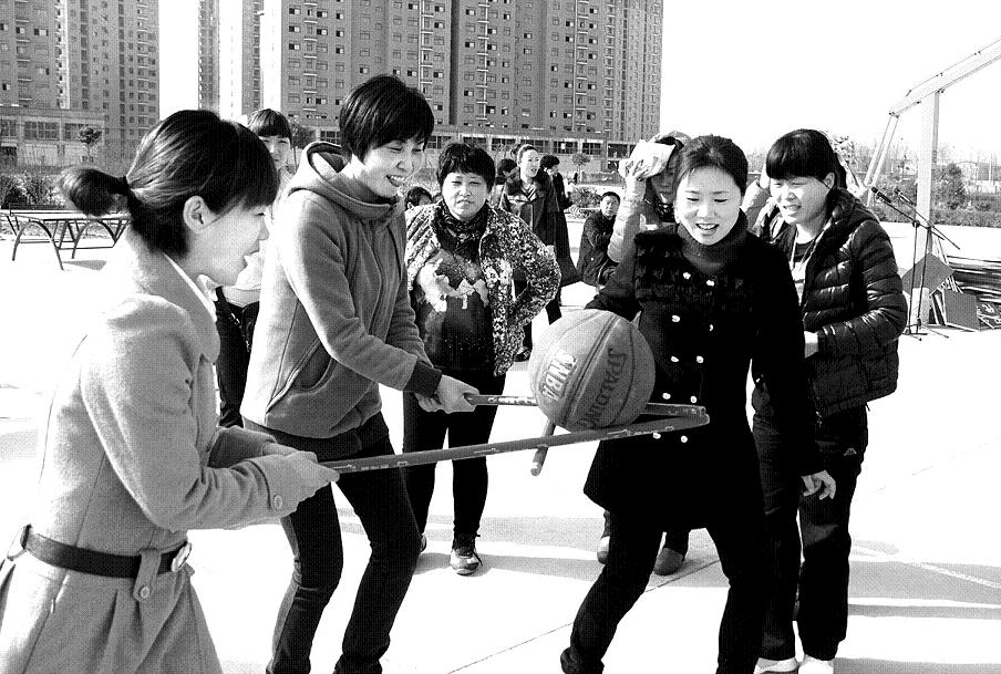 汝南县人民医院专门为全院女职工举办了文体活