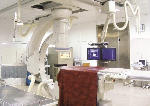 为先 仁心妙手铸辉煌--记济源市人民医院院长李