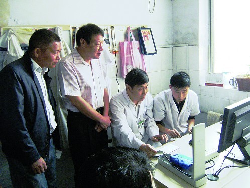 创新兴院 勇立潮头--记原阳县人民医院院长苗兴