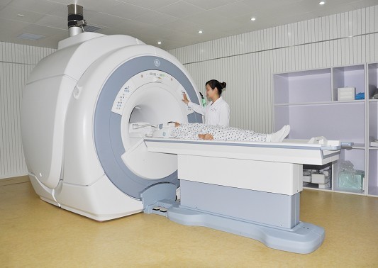 创新兴院 勇立潮头--记原阳县人民医院院长苗兴