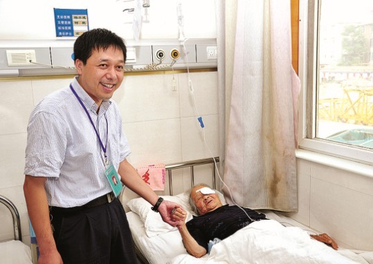 就惠民路 仁术催开健康花--记郸城县人民医院院