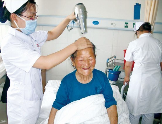 心系百姓 铸就大爱--舞钢市人民医院新农合发展