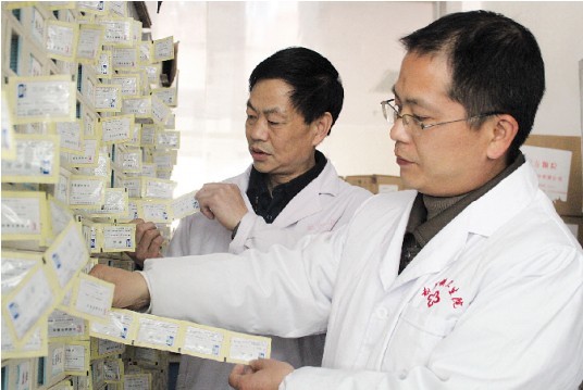 南阳市方城县赵河镇卫生院中药颗粒调配柜解决