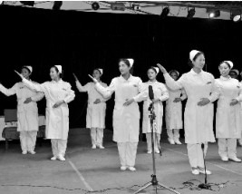 濮阳市红十字医院护理人员正在进行规范化优质