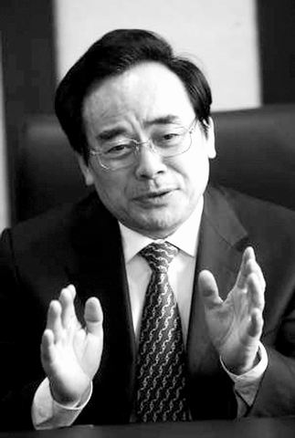 刘学周接受专访:基本药物制度实施 看病将