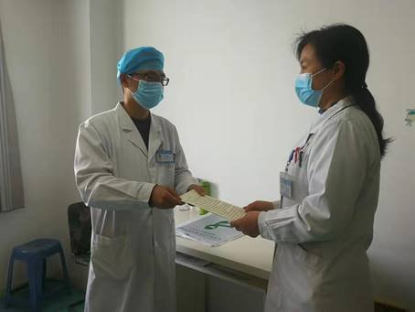 ����һ�ߣ�������Ժ80��ְ��&ldquo;�뵳����&rdquo;1